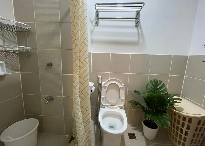 Breathing Space Staycation At South Residences Las Pinas 2 Br Aparthotel *